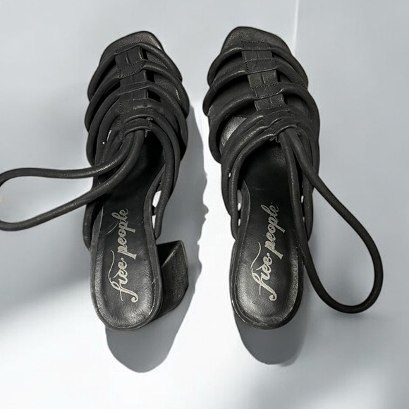 🌻NEW w/tag Free People Colette Black inched Heel Sandals Size 38 or 7.5 - Picture 5 of 9